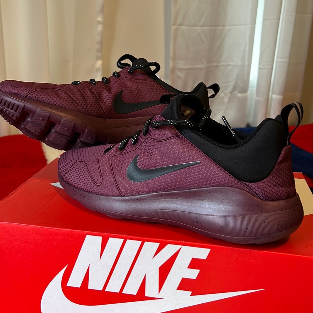 Nike Kaishi 2.0 SE size 9.5